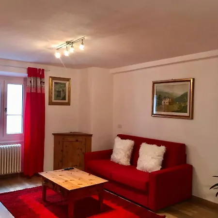 Apartment Chalet Amedeo 1 *